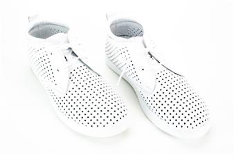 WIT HALFHOGE BASKET PERFOREE