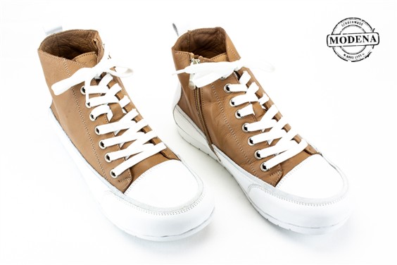 Detailpagina - Ander damesschoenen model: CAMEL HOGE BASKET WITTE BOORD