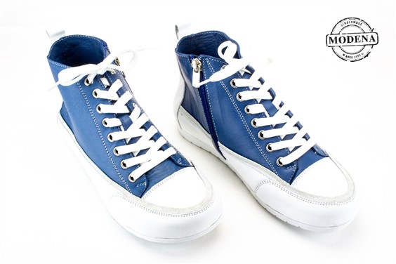 Detailpagina - Ander damesschoenen model: BLAUW HOGE BASKET WITTE BOORD