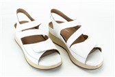 collectie damesschoenen - model ECRU SANDAAL 3 VELCRO