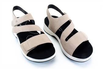 BEIGE SANDAAL 3 VELCRO