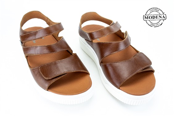 Detailpagina - Ander damesschoenen model: CAMEL SANDAAL 3 VELCRO