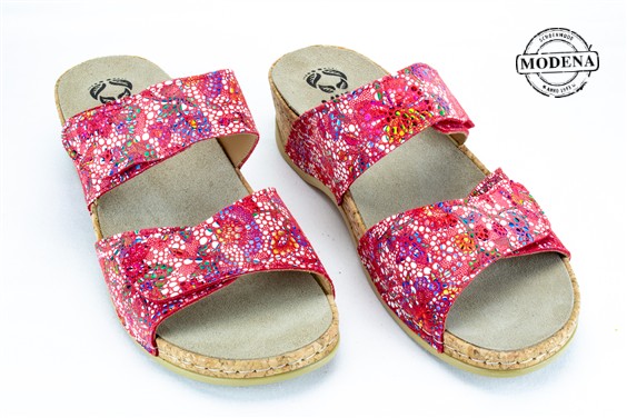 Detailpagina - Ander damesschoenen model: ROOD PRINTJE SLIPPER