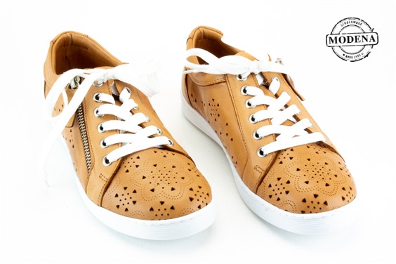 Detailpagina - Ander damesschoenen model: CAMEL LAGE BASKET RITS PERFORE