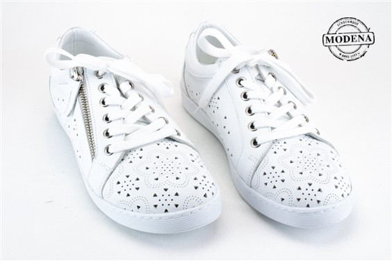 Detailpagina - Ander damesschoenen model: WIT LAGE BASKET RITS PERFOREE