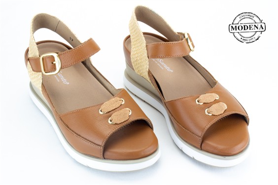 Detailpagina - Ander damesschoenen model: CAMEL SANDAAL SLEEHAK