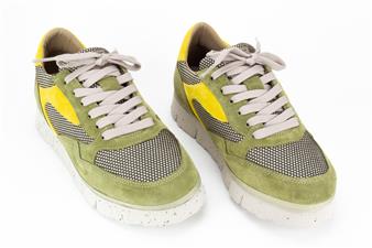 GROEN-GELE SNEAKER