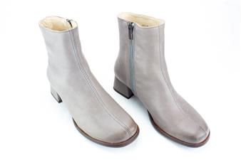 TAUPE ENKELLAARSJE HAK