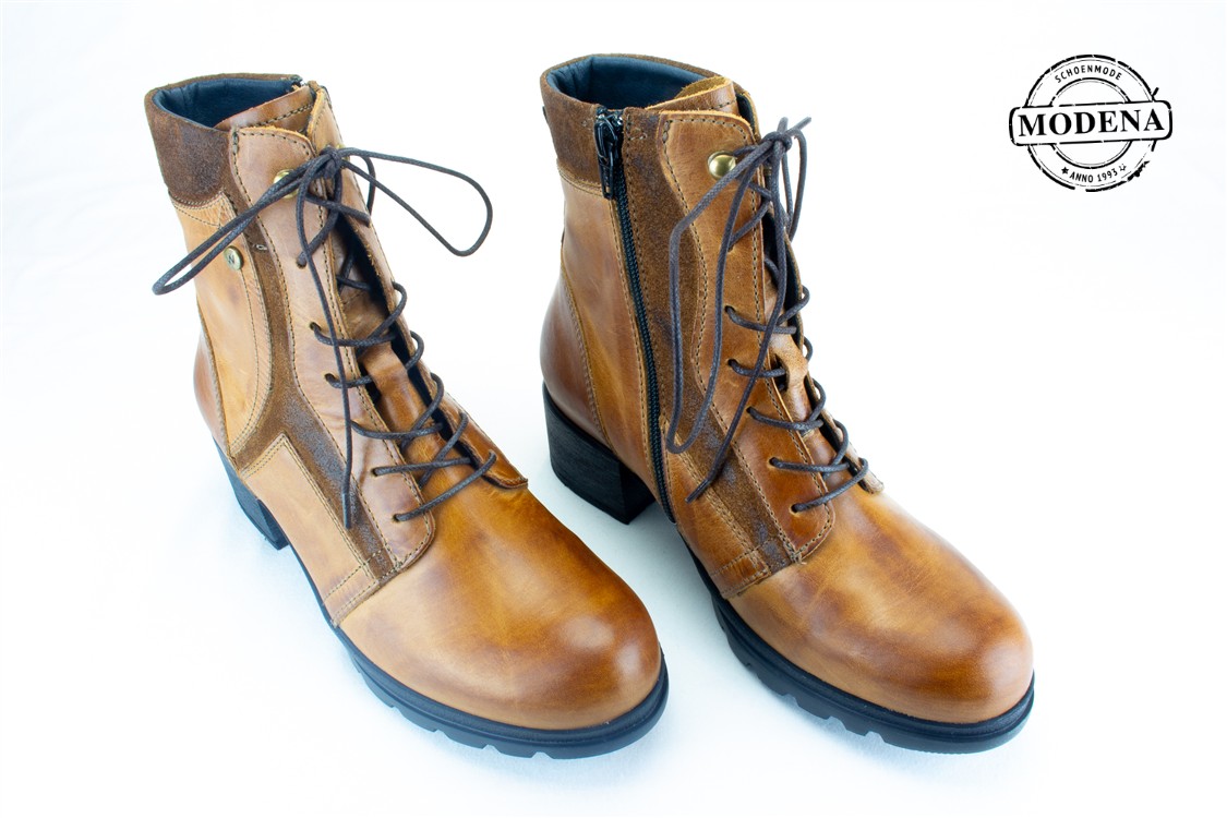 Modena schoenmode - veterlaarsje - camel veyterbotje hak