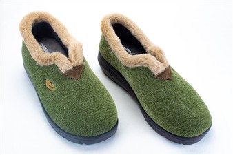 KHAKI GROEN HOOG OP PANTOFFEL