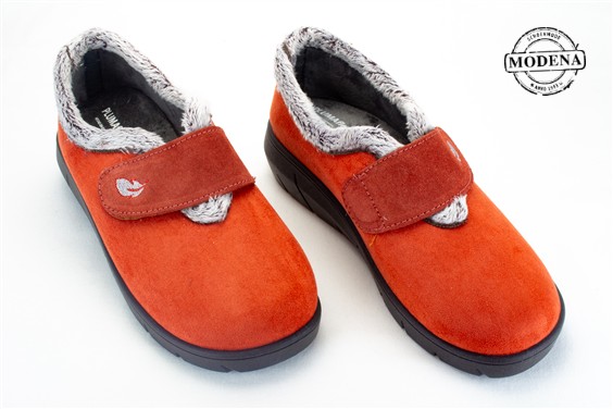 Detailpagina - Ander damesschoenen model: ROEST VELCRO HOOG OP PANTOFFEL