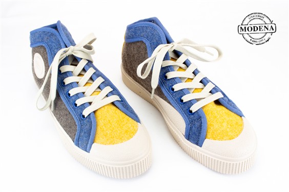 Detailpagina - Ander damesschoenen model: BLAUW-GEEL MIX HOGE SNEAKER